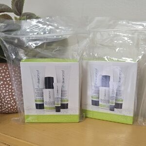 Mary Kay Clearproof Skincare Duo - White and Green